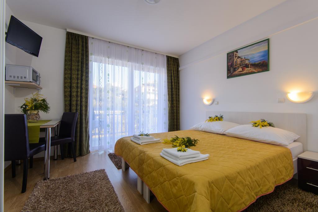 Apartments Mijo Trogir Quarto foto