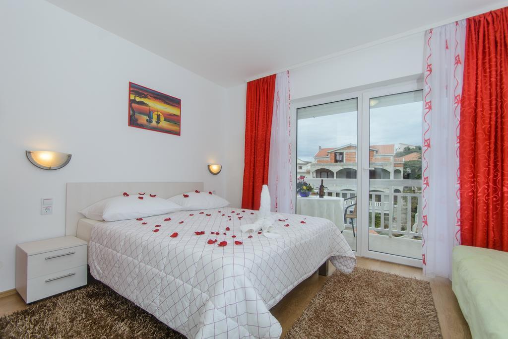 Apartments Mijo Trogir Quarto foto