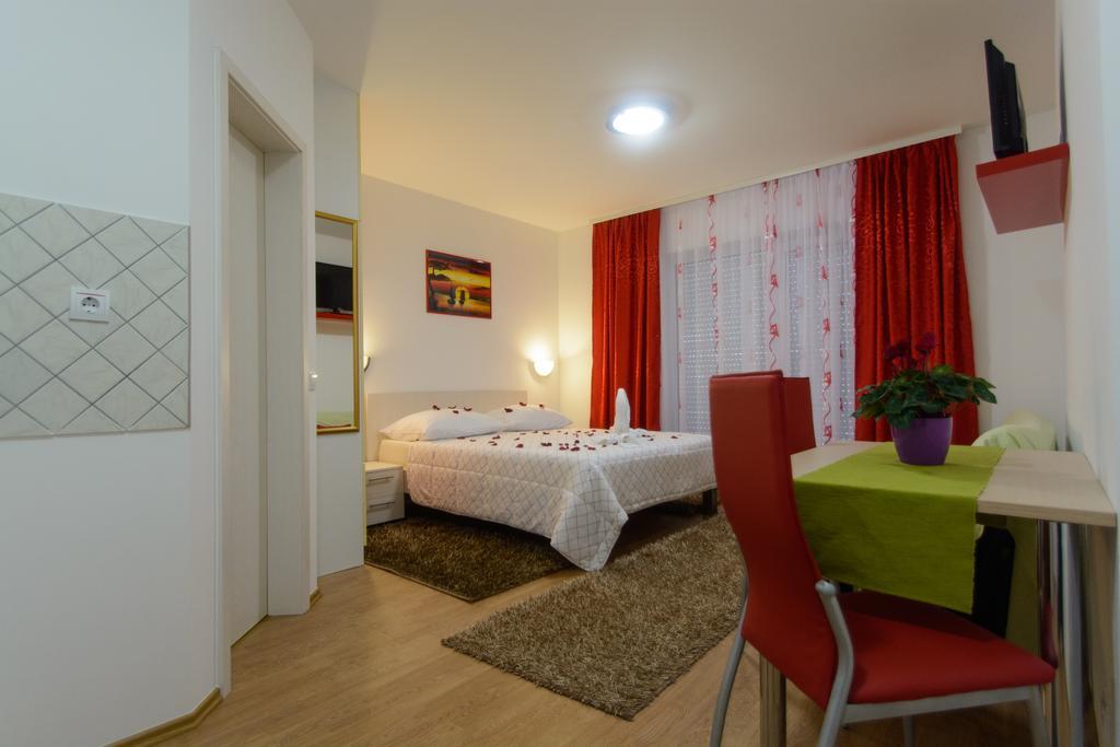 Apartments Mijo Trogir Quarto foto