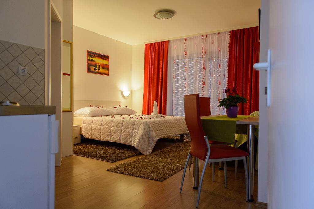 Apartments Mijo Trogir Quarto foto