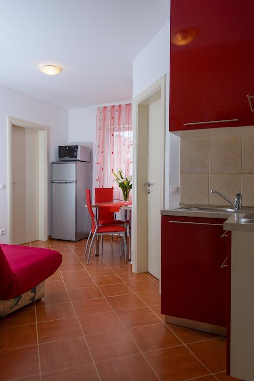 Apartments Mijo Trogir Quarto foto