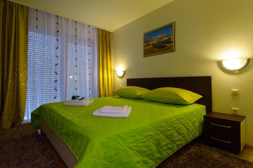 Apartments Mijo Trogir Quarto foto