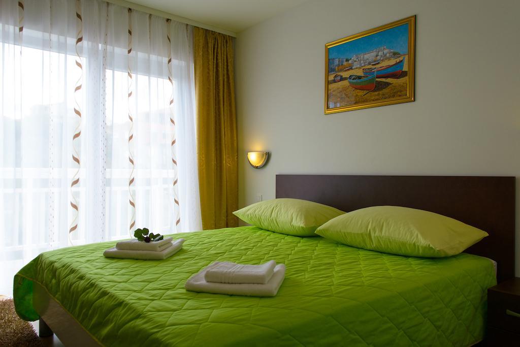 Apartments Mijo Trogir Quarto foto
