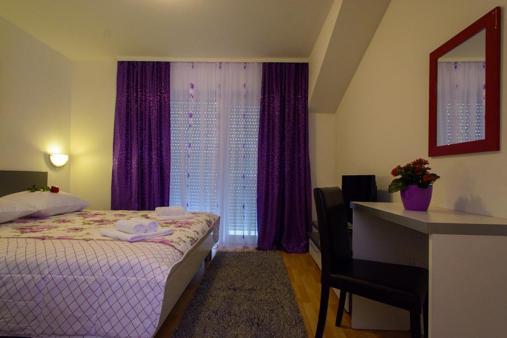 Apartments Mijo Trogir Quarto foto
