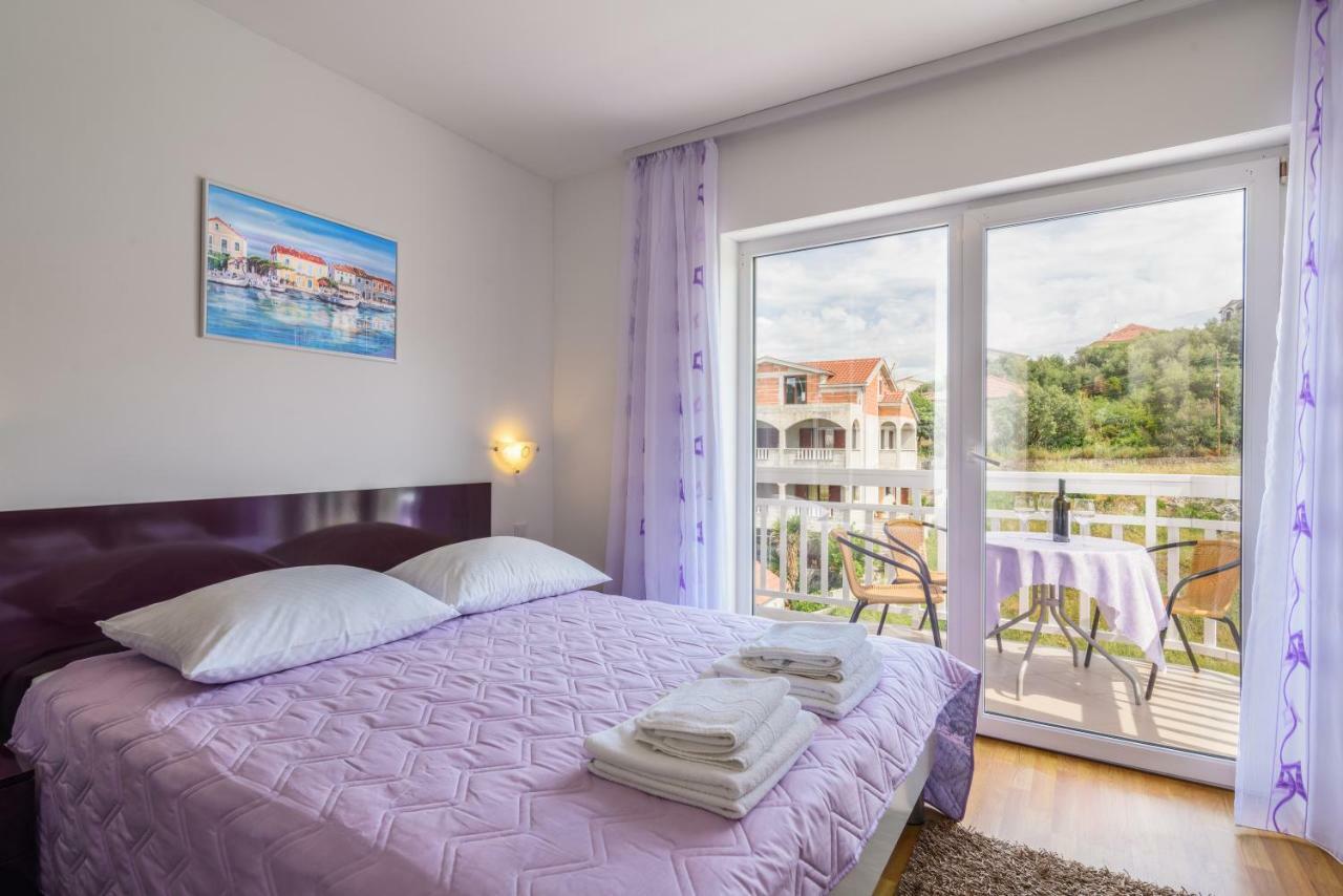 Apartments Mijo Trogir Exterior foto